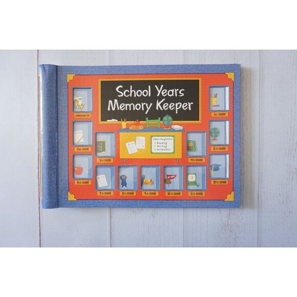 School Years Memory Keeper - Picture 1 of 6